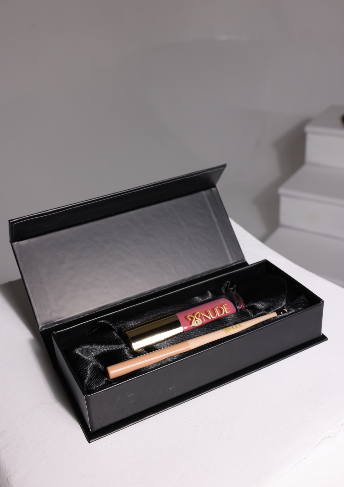 "BRATZ" Lip Kit (Spoiled Gloss + Hazelnut Coffee Liner}