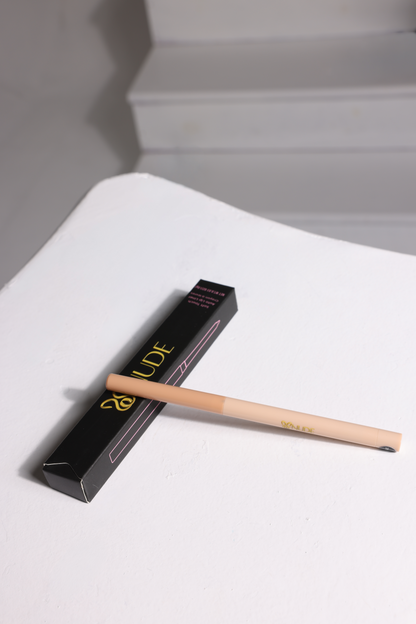 "SMUDGE" Lip Liner