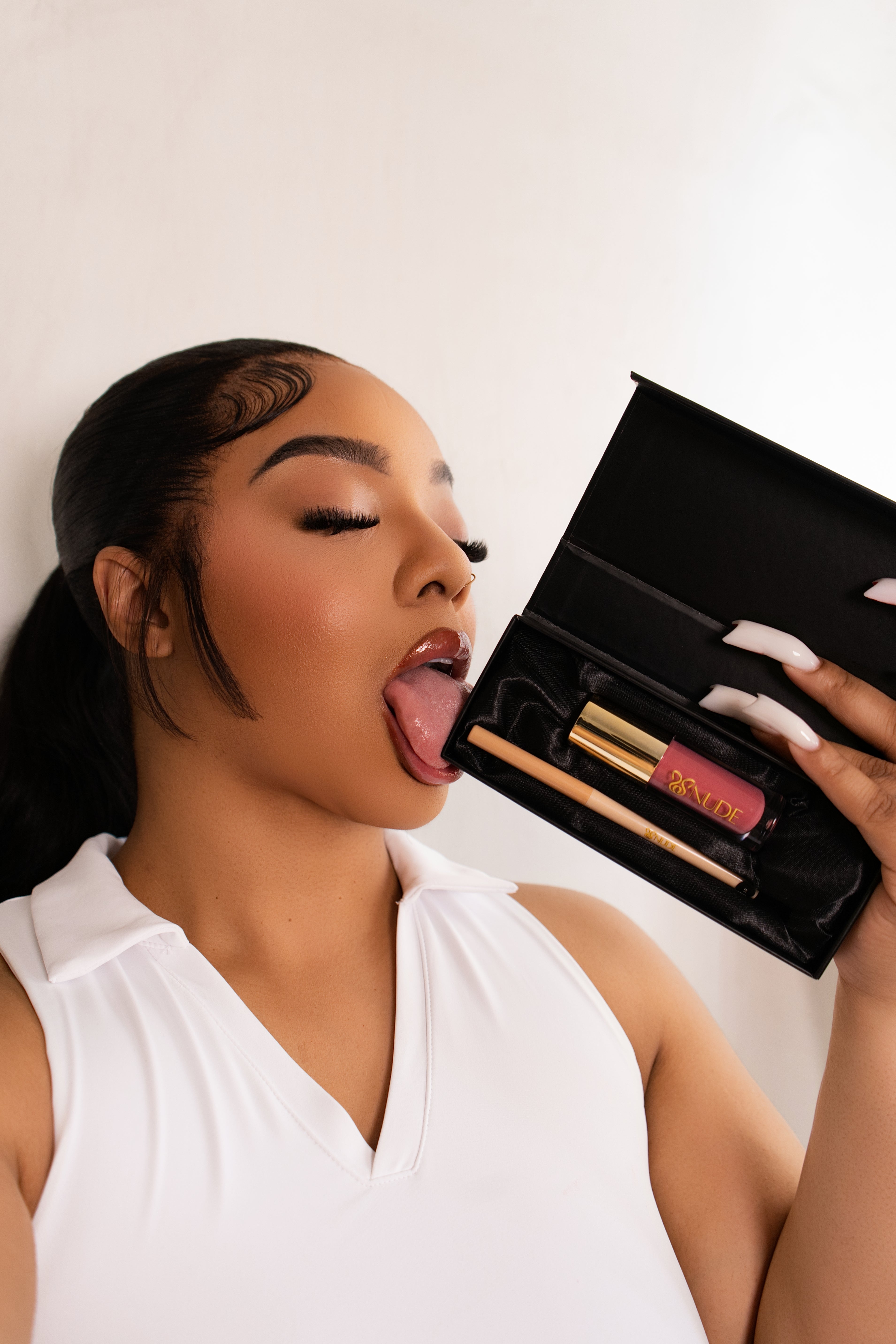 "BRATZ" Lip Kit (Spoiled Gloss + Hazelnut Coffee Liner}